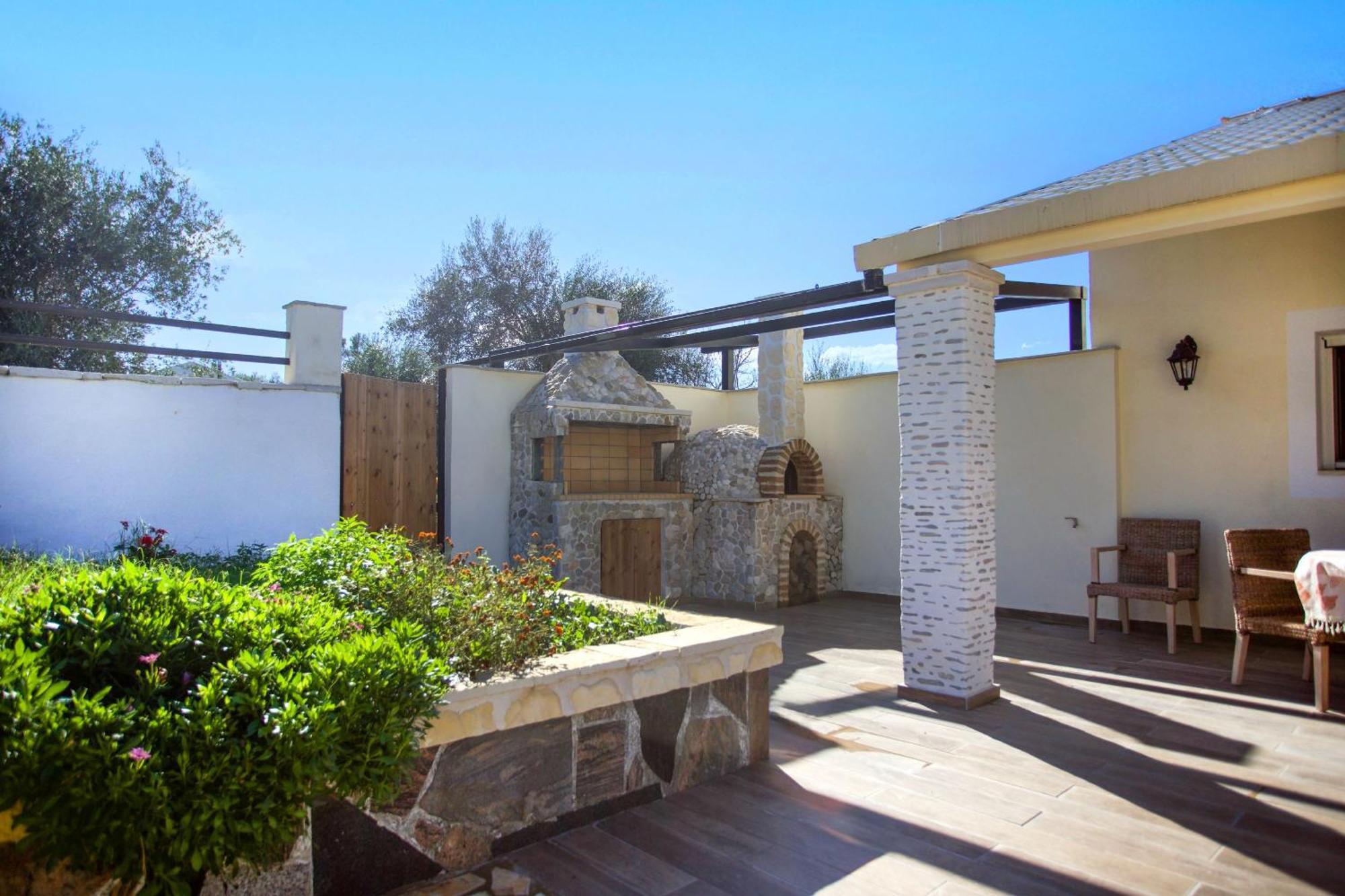 Iskander Villa Roda (Corfu)
